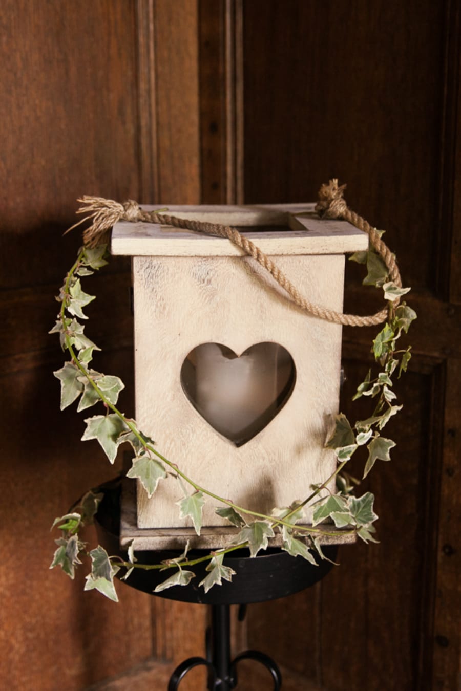 South East | Buckinghamshire | Aylesbury | Autumn | Country | Classic | DIY | Orange | Teal | Manor House | Real Wedding | Isha Photography #Bridebook #RealWedding #WeddingIdeas Bridebook.co.uk