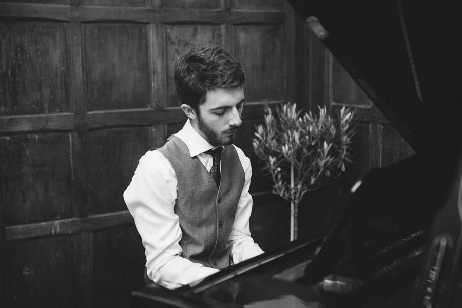 South East | Buckinghamshire | Aylesbury | Autumn | Country | Classic | DIY | Orange | Teal | Manor House | Real Wedding | Isha Photography #Bridebook #RealWedding #WeddingIdeas Bridebook.co.uk