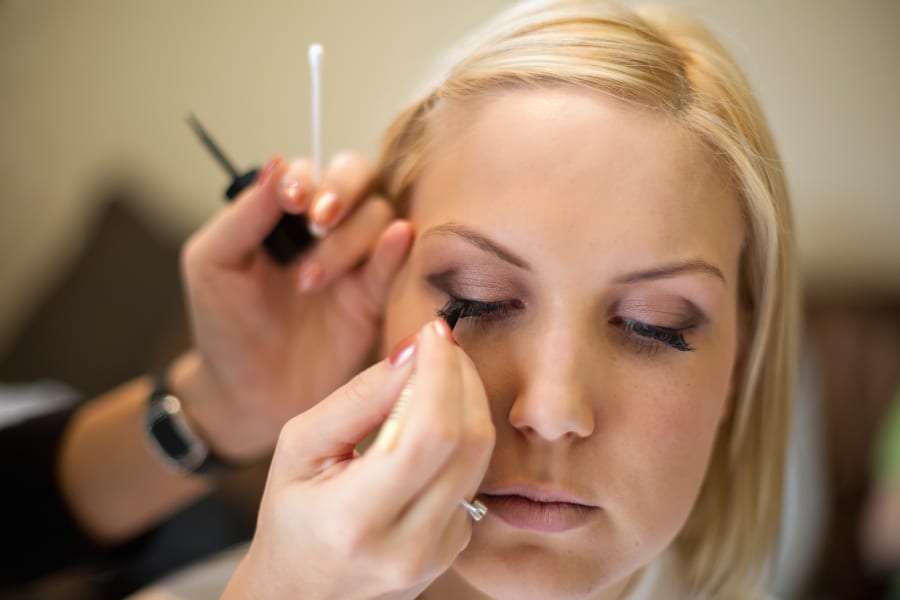 South West | Hampshire | Lymington | Winter | Traditional | Christmas | Maroon | Brown | Hotel | Real Wedding | Jennie Franklin #Bridebook #RealWedding #WeddingIdeas Bridebook.co.uk 