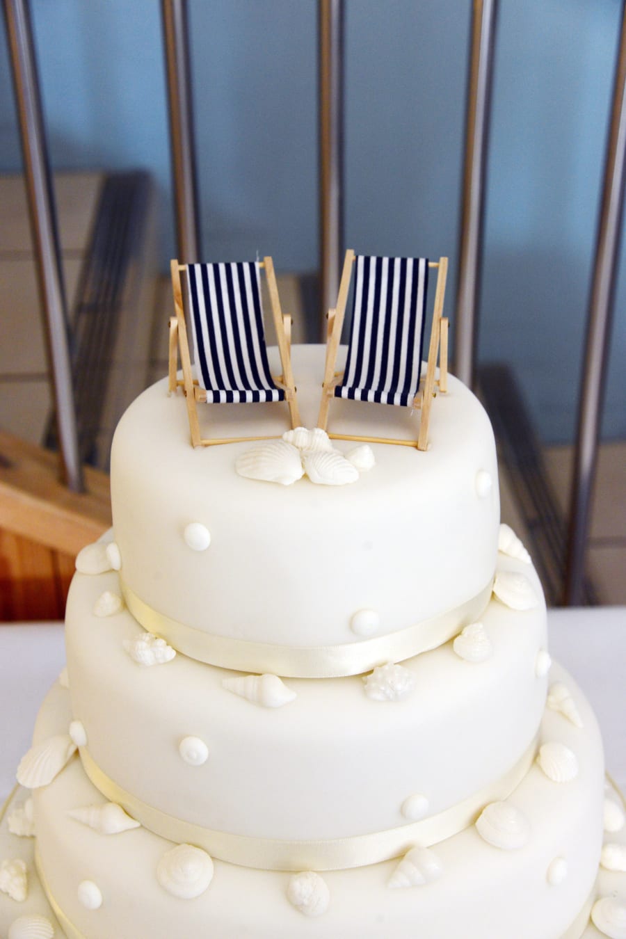 South West | Cornwall | Porthtowan | Autumn | Coastal | DIY | Blue | White | Bar | Real Wedding | Helen Court Photography #Bridebook #RealWedding #WeddingIdeas Bridebook.co.uk