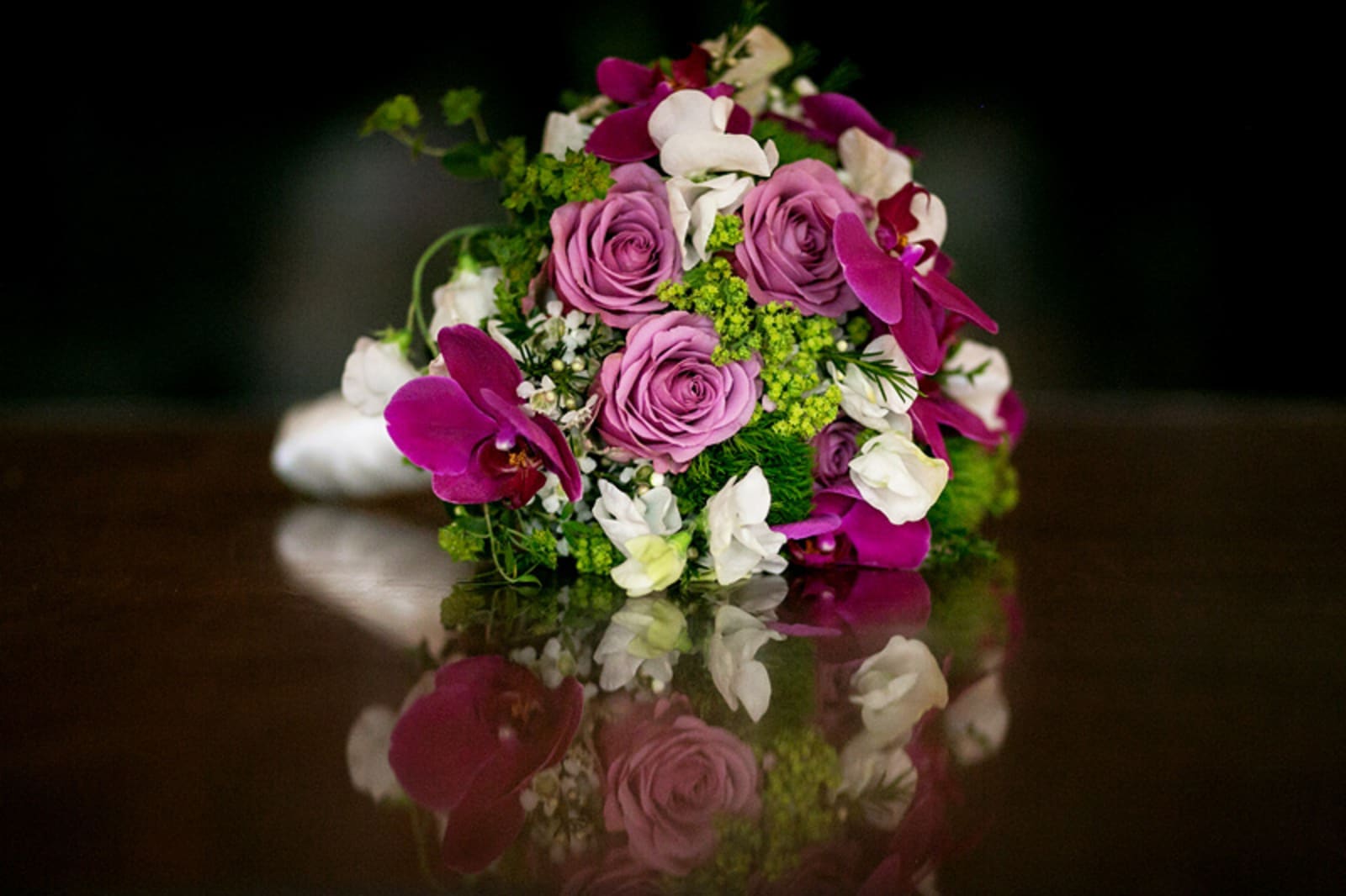 South East | Buckinghamshire | Great Hampden | Summer | Classic | Purple | Plum | Country House | Real Wedding | Guy Hearn Photography #Bridebook #RealWedding #WeddingIdeas Bridebook.co.uk