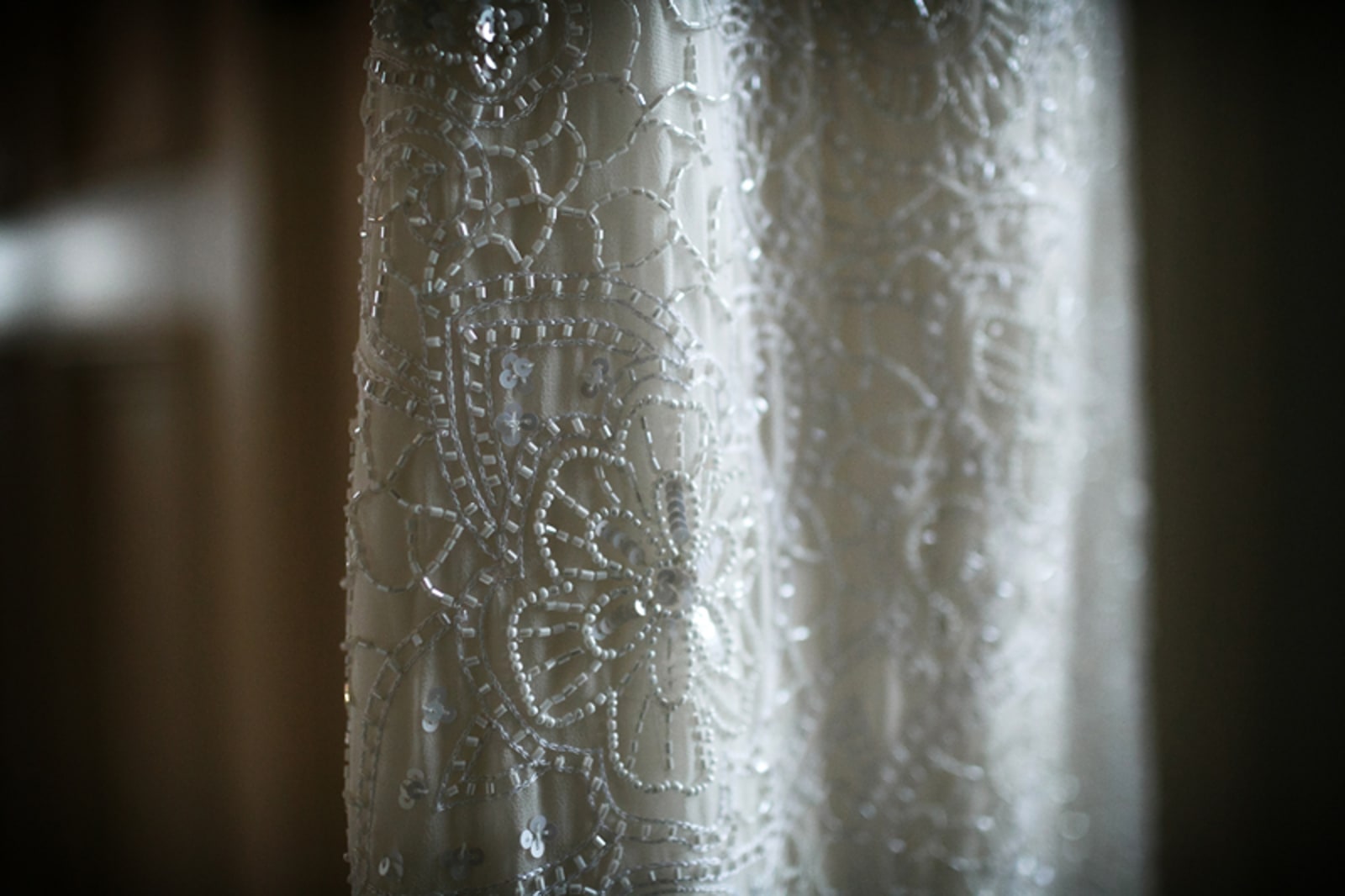 South East | Buckinghamshire | Maidenhead | Autumn | Classic | Neutrals | Pink | Country House | Real Wedding | Guy Hearn Photography #Bridebook #RealWedding #WeddingIdeas Bridebook.co.uk