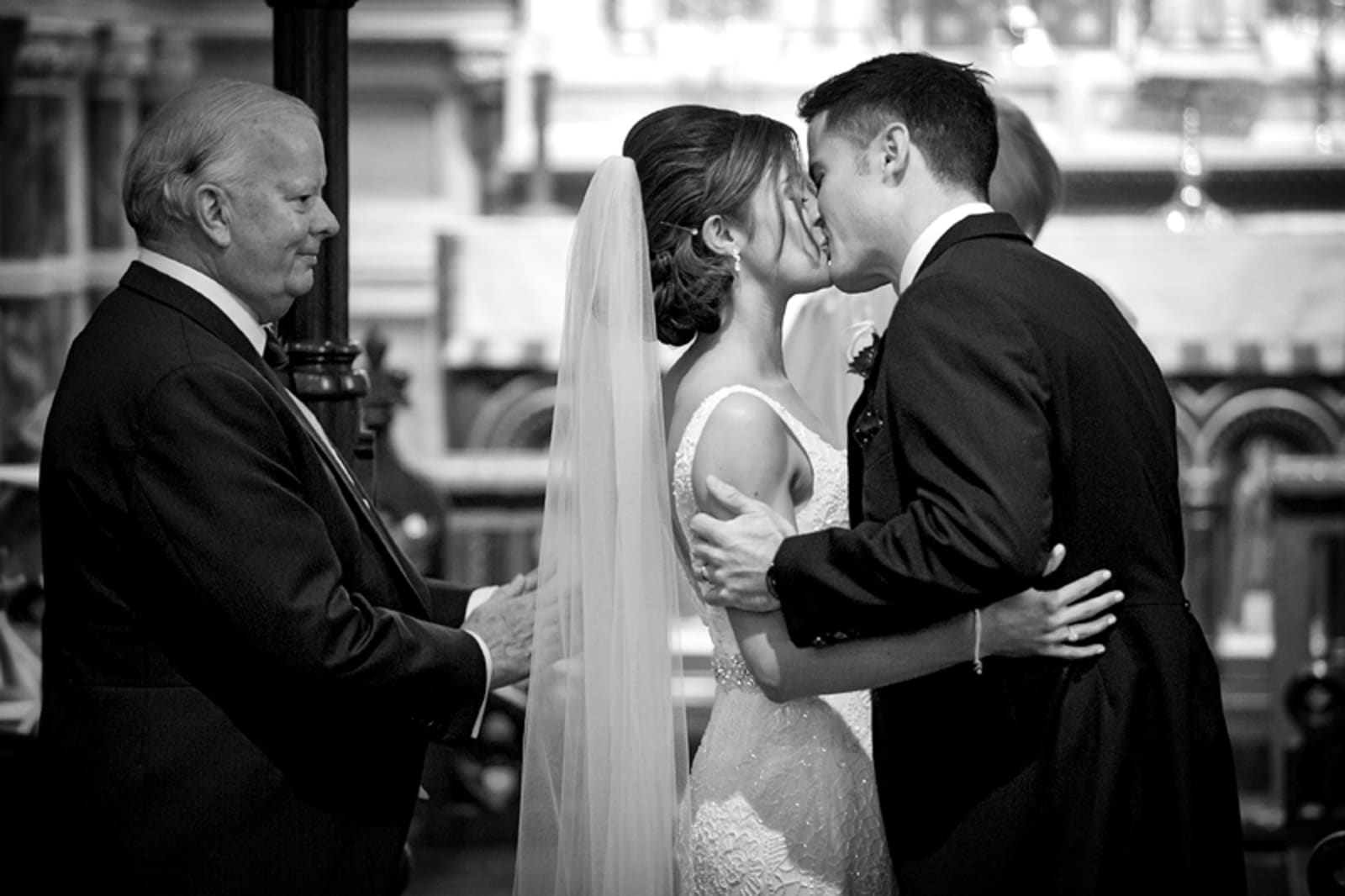 South East | Buckinghamshire | Maidenhead | Autumn | Classic | Neutrals | Pink | Country House | Real Wedding | Guy Hearn Photography #Bridebook #RealWedding #WeddingIdeas Bridebook.co.uk