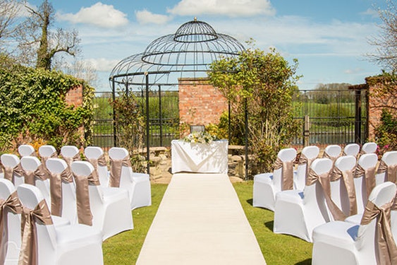 Lion Quays Waterside Resort wedding venue Shropshire