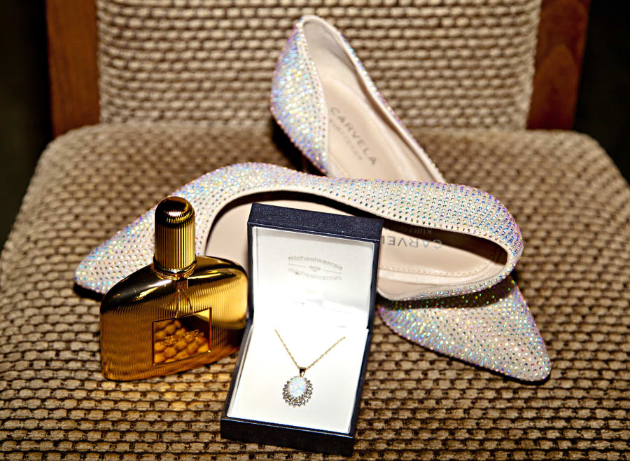 Scotland | Renfrewshire | Bishopton | Autumn | Classic | Modern | Blue | Cream | Country Club | Real Wedding | Sheila Galvin #Bridebook #RealWedding #WeddingIdeas Bridebook.co.uk