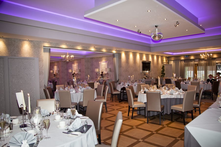 Scotland | Renfrewshire | Bishopton | Autumn | Classic | Modern | Blue | Cream | Country Club | Real Wedding | Sheila Galvin #Bridebook #RealWedding #WeddingIdeas Bridebook.co.uk