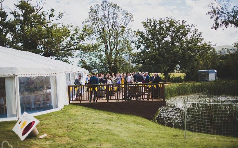 Bridebook.co.uk Clawdd Offa Farm