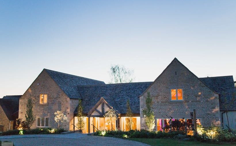 Bridebook.co.uk Hyde House & Barn