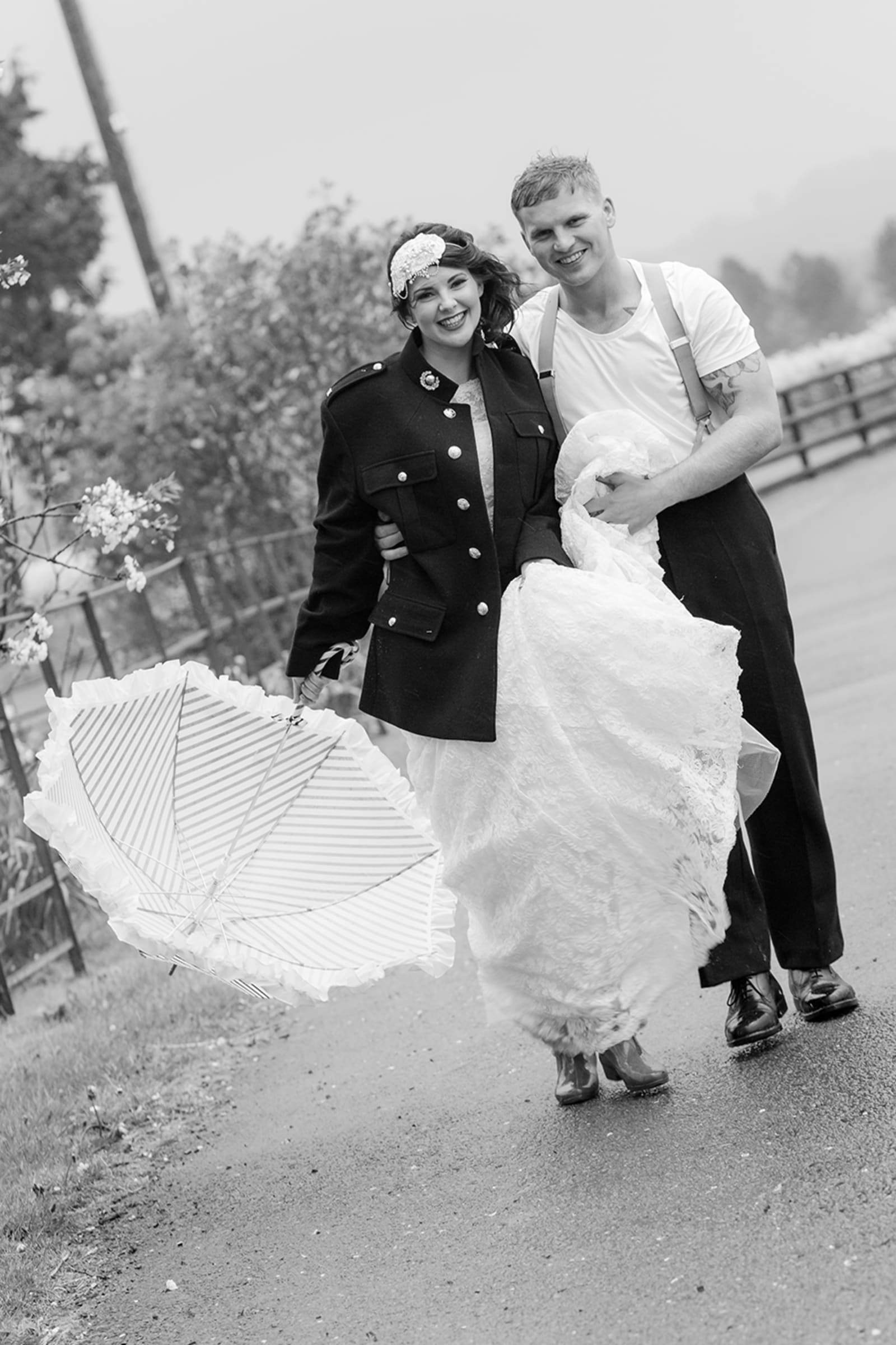 Abergavenny | Scotland | Monmouthshire | Abergavenny | Summer | Classic | Military | Yellow | Manor House | Real Wedding | Art By Design Photography #Bridebook #RealWedding #WeddingIdeas Bridebook.co.uk