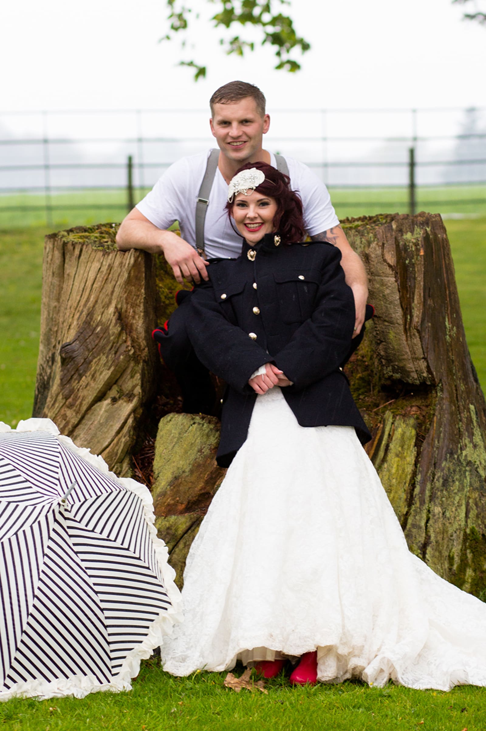 Abergavenny | Scotland | Monmouthshire | Abergavenny | Summer | Classic | Military | Yellow | Manor House | Real Wedding | Art By Design Photography #Bridebook #RealWedding #WeddingIdeas Bridebook.co.uk