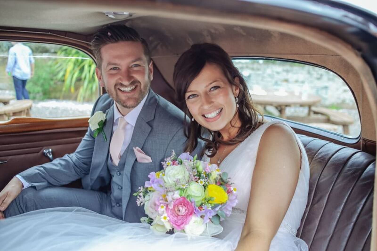 Summer | Country | Outdoor | Green | Pink | Marquee | Real Wedding | Hajley Photography #Bridebook #RealWedding #WeddingIdeas Bridebook.co.uk 