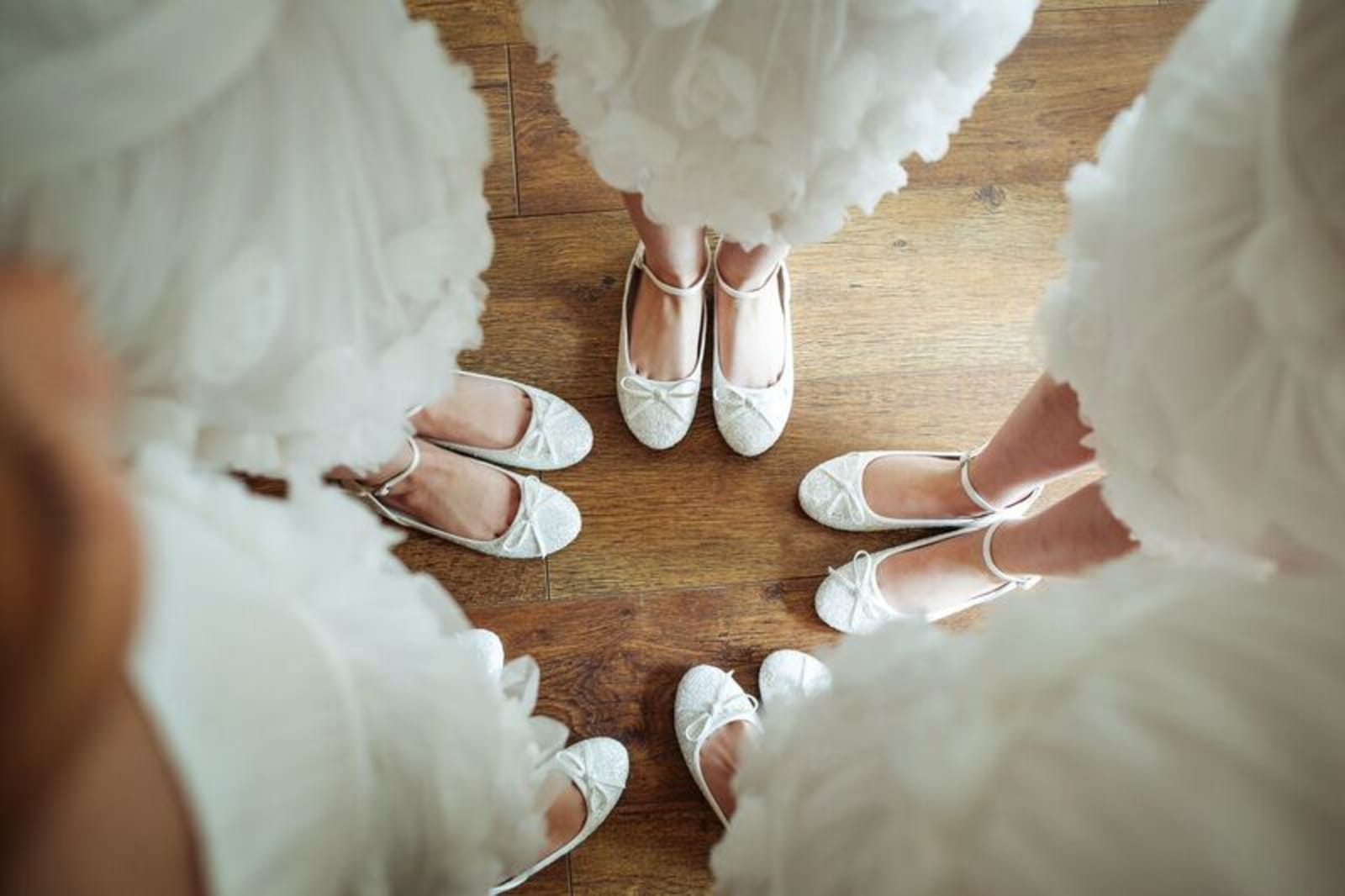 Summer | Country | Outdoor | Green | Pink | Marquee | Real Wedding | Hajley Photography #Bridebook #RealWedding #WeddingIdeas Bridebook.co.uk 