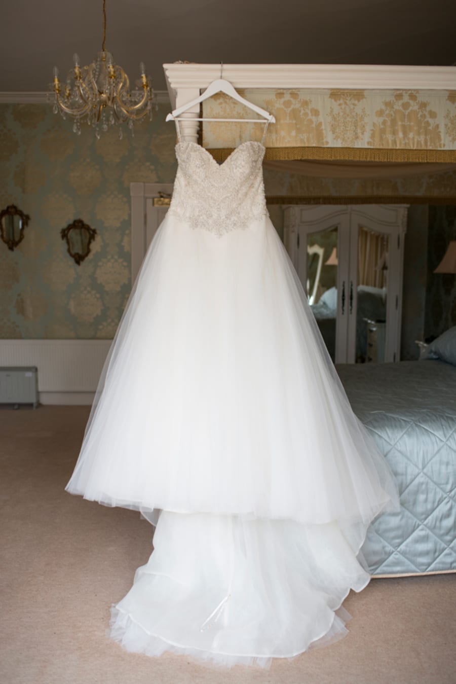 West Midlands | Warwickshire | Winter | Christmas | Pink | Gold | Country House | Real Wedding | Kayleigh Pope #Bridebook #RealWedding #WeddingIdeas Bridebook.co.uk