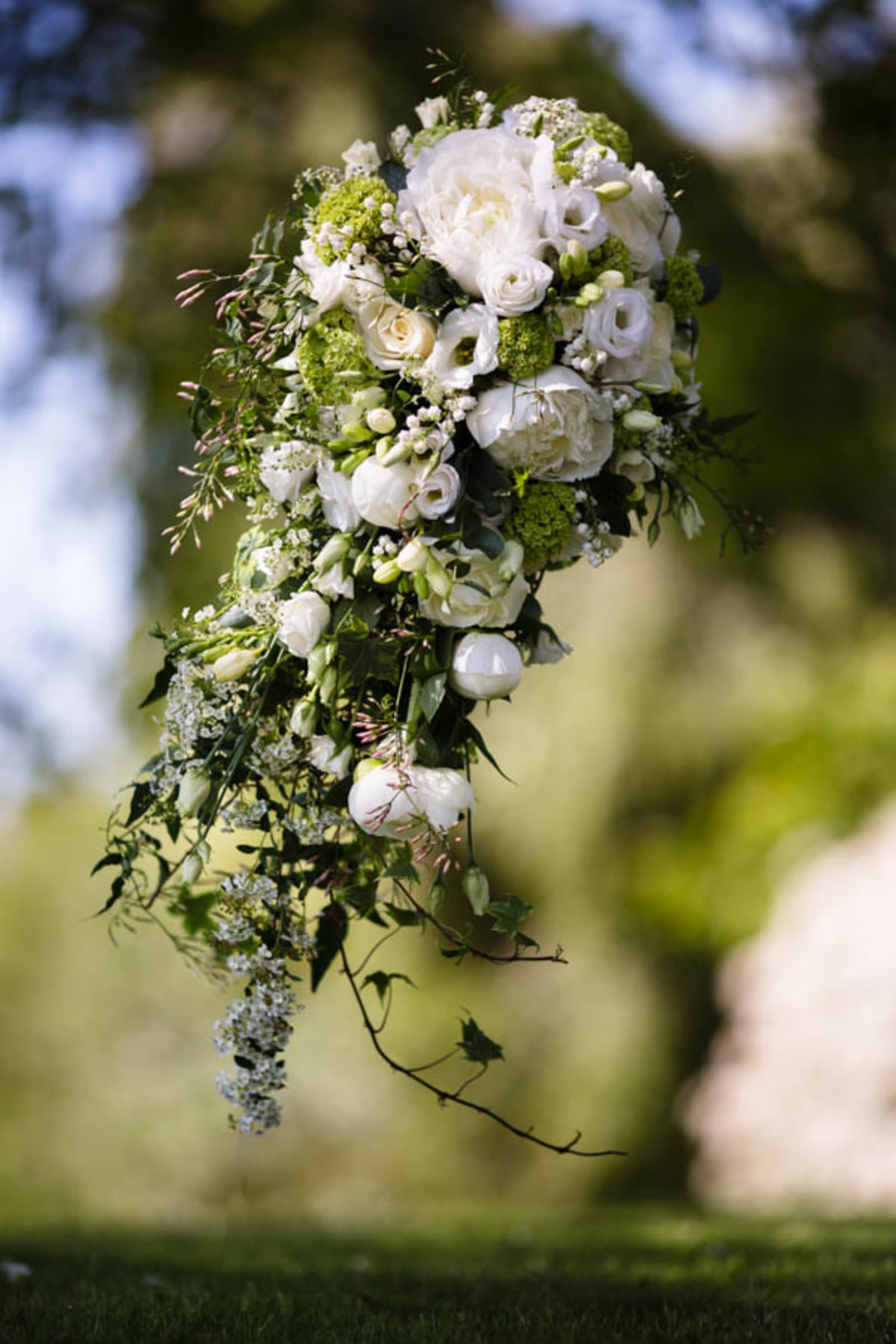 South West | Somerset | Frome | Summer | Classic | Outdoor | Blue | White | Country House | Real Wedding | Chris Giles Photography #Bridebook #RealWedding #WeddingIdeas Bridebook.co.uk