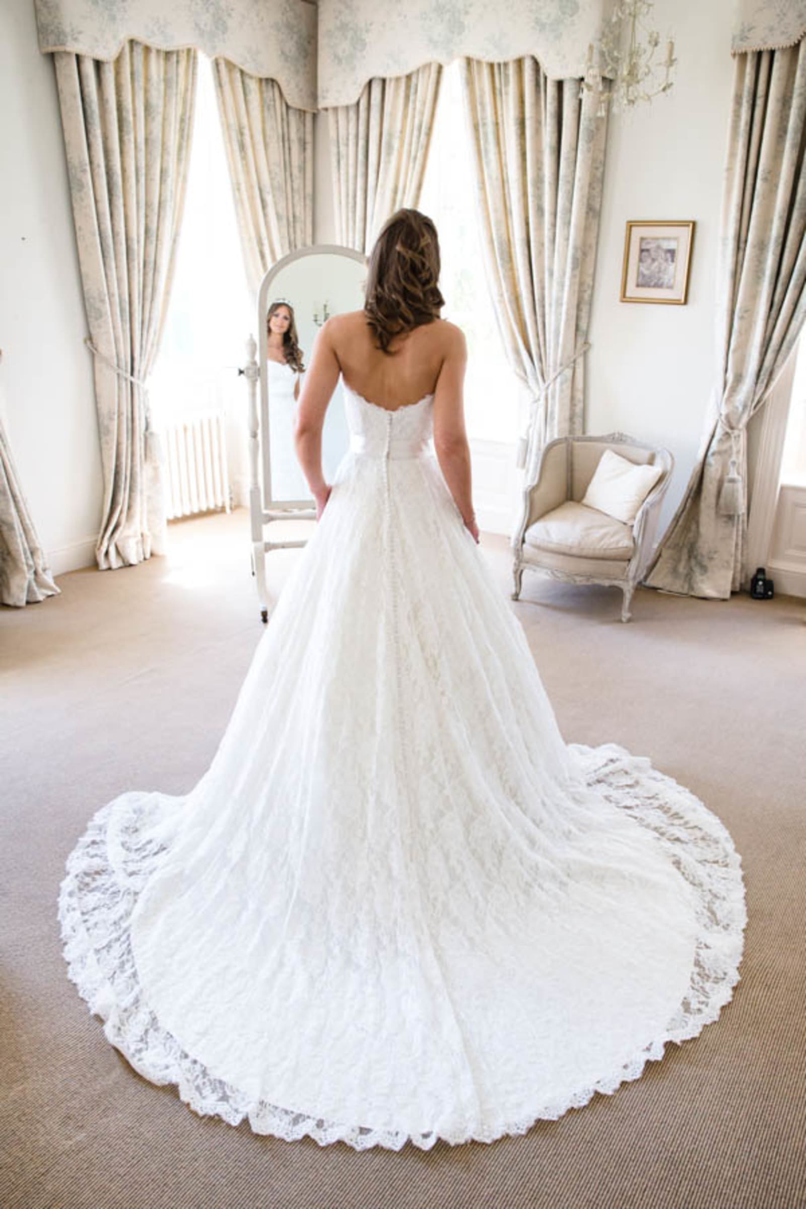 South West | Somerset | Frome | Summer | Classic | Outdoor | Blue | White | Country House | Real Wedding | Chris Giles Photography #Bridebook #RealWedding #WeddingIdeas Bridebook.co.uk