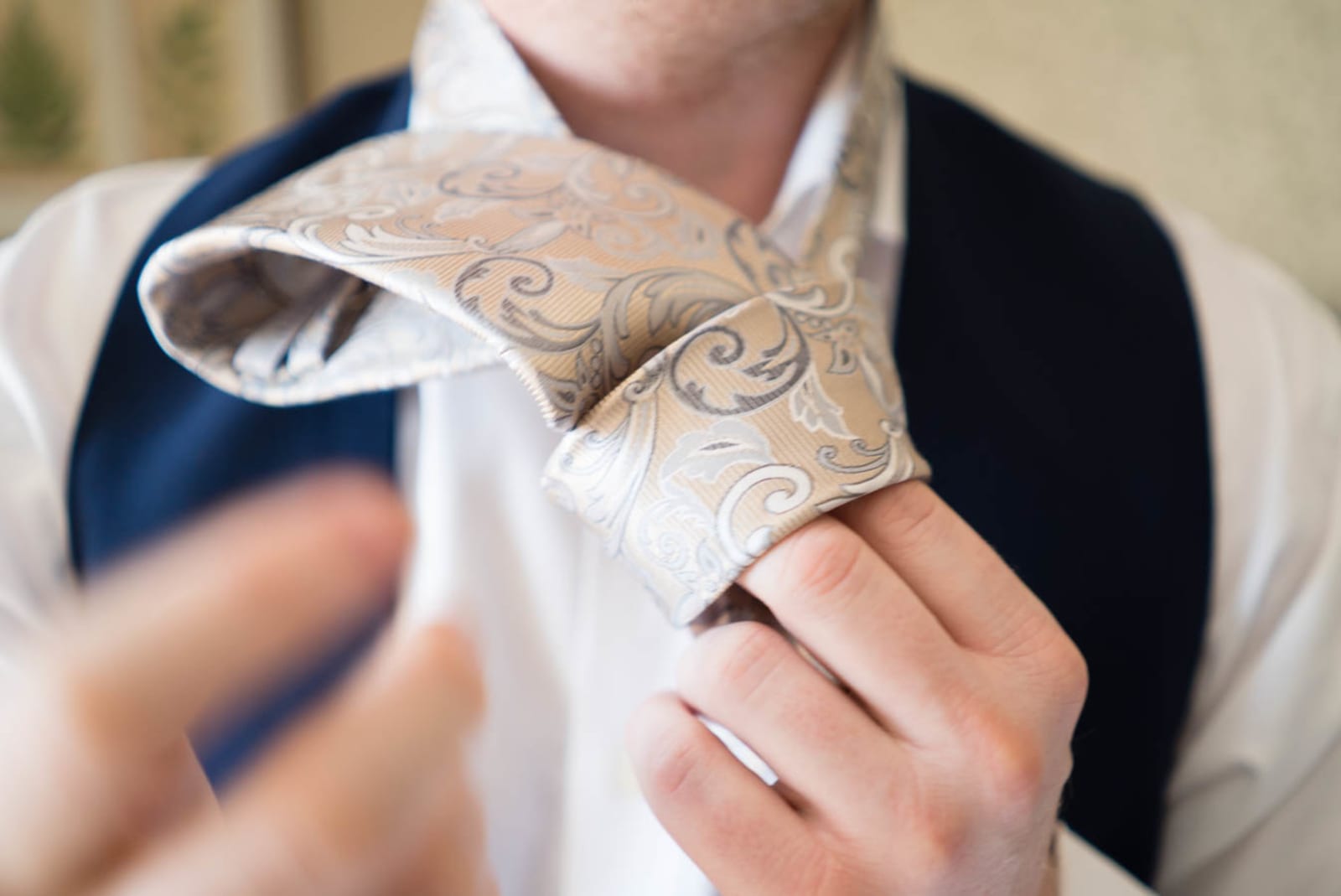 South West | Somerset | Frome | Summer | Classic | Outdoor | Blue | White | Country House | Real Wedding | Chris Giles Photography #Bridebook #RealWedding #WeddingIdeas Bridebook.co.uk