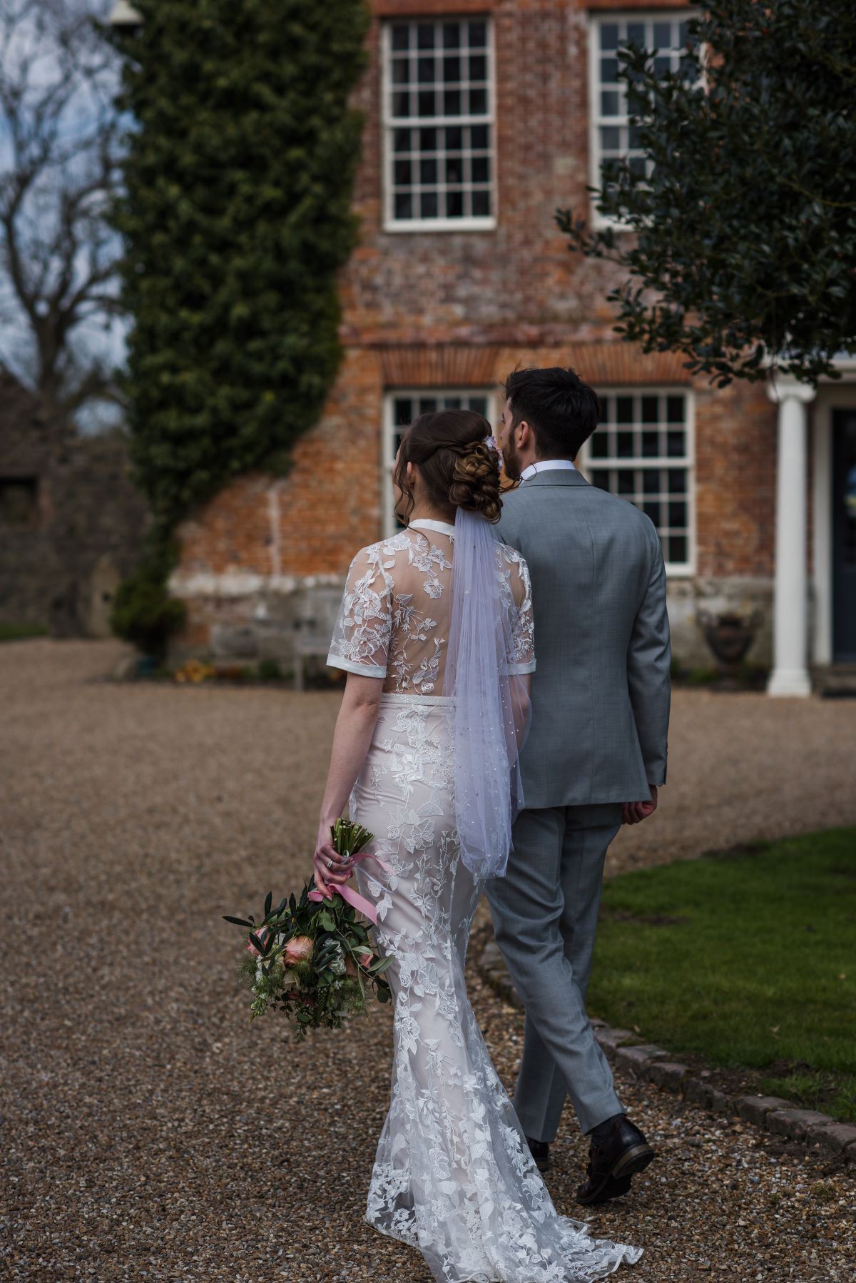 This image has an empty alt attribute; its file name is tJgrQMOk.jpg