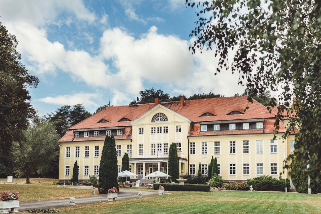 Frontalblick auf das Schloss