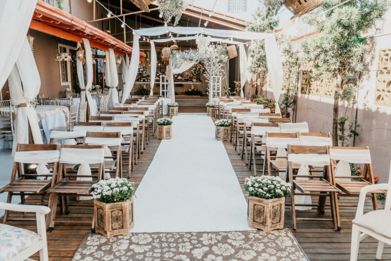 Outdoor wedding decor