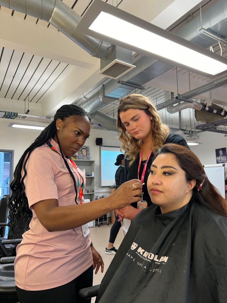 OM Makeup Artistry & Beauty – Eleasha